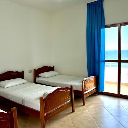 Redi'S Seaview Apartments Sarandë Exteriör bild